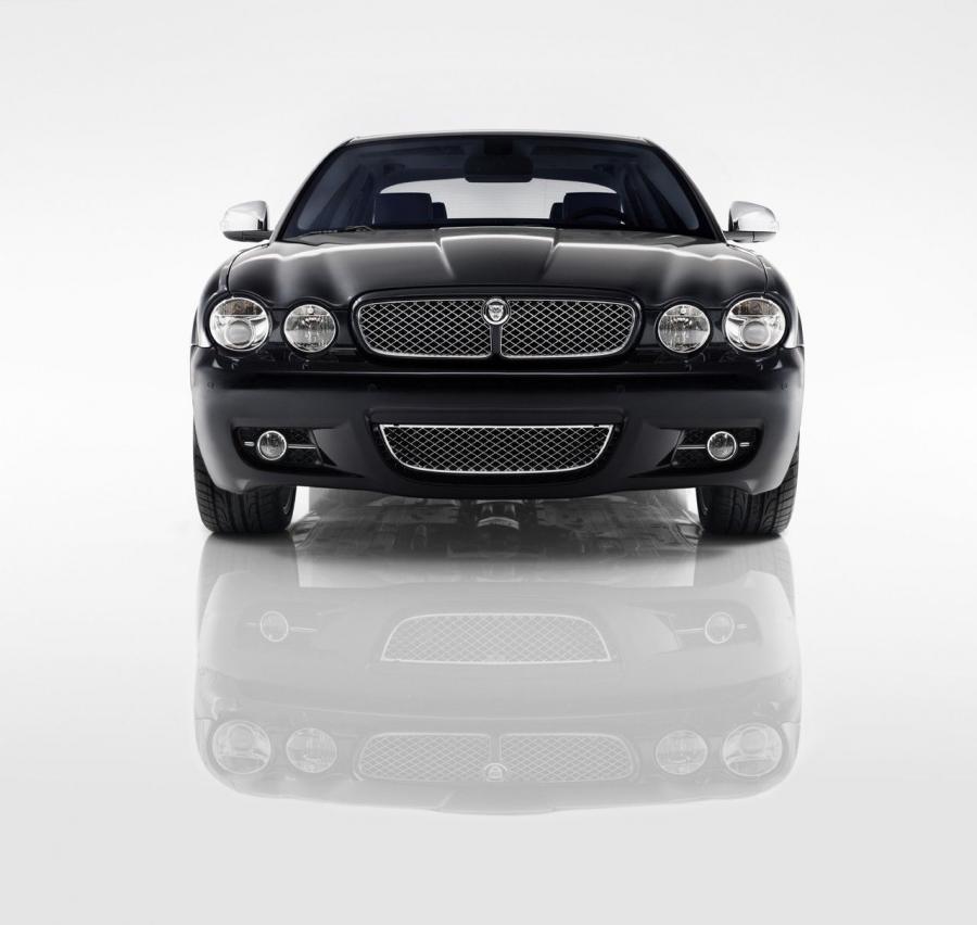  Jaguar XJ Portfolio 2009 года  (фото 15 из 29)